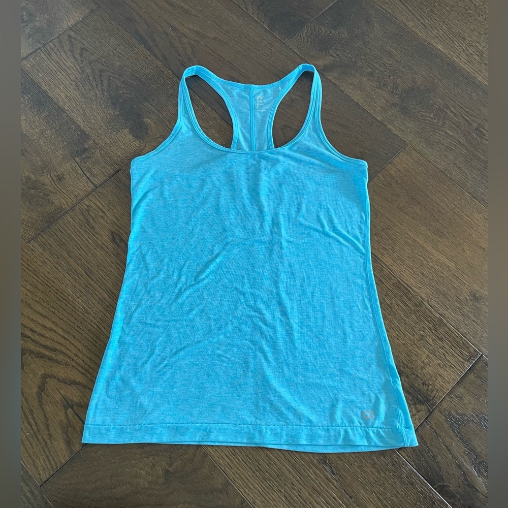 NWOT Gap Breathe Tank Top